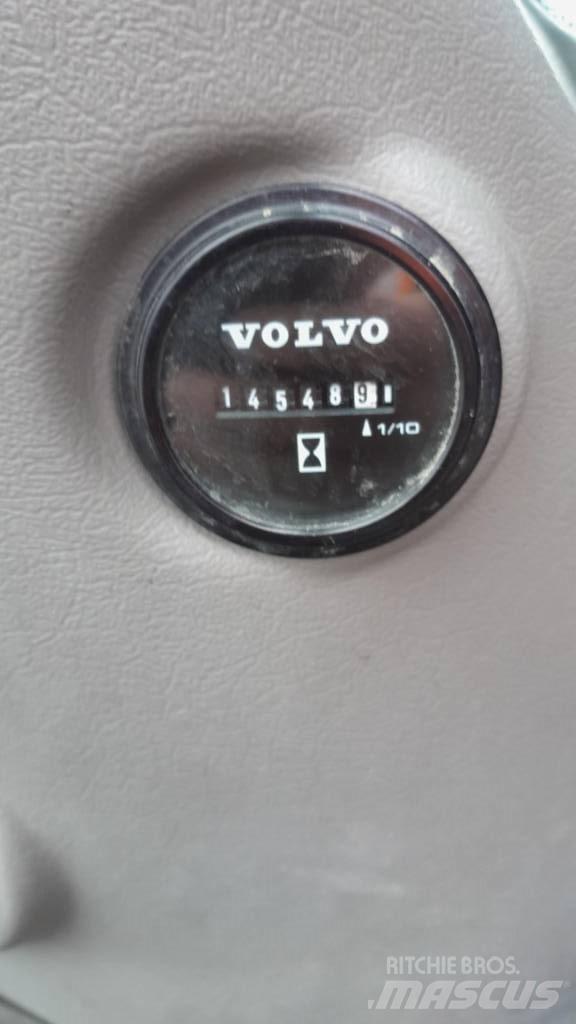 Volvo EC 300 D L Lánctalpas kotrók