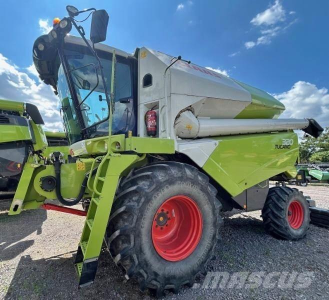 CLAAS TUCANO 320 Kombájnok