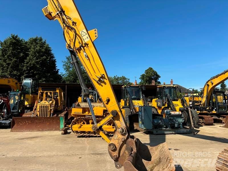 JCB JS 220 LR Lánctalpas kotrók