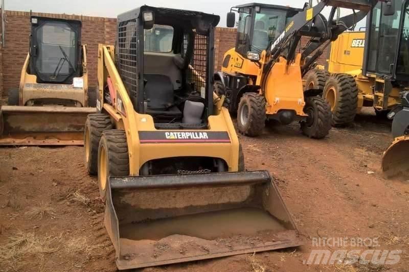 CAT 226B Egyéb