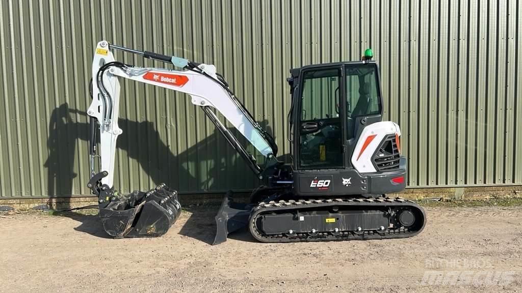 Bobcat E60 Mini kotrók < 7t