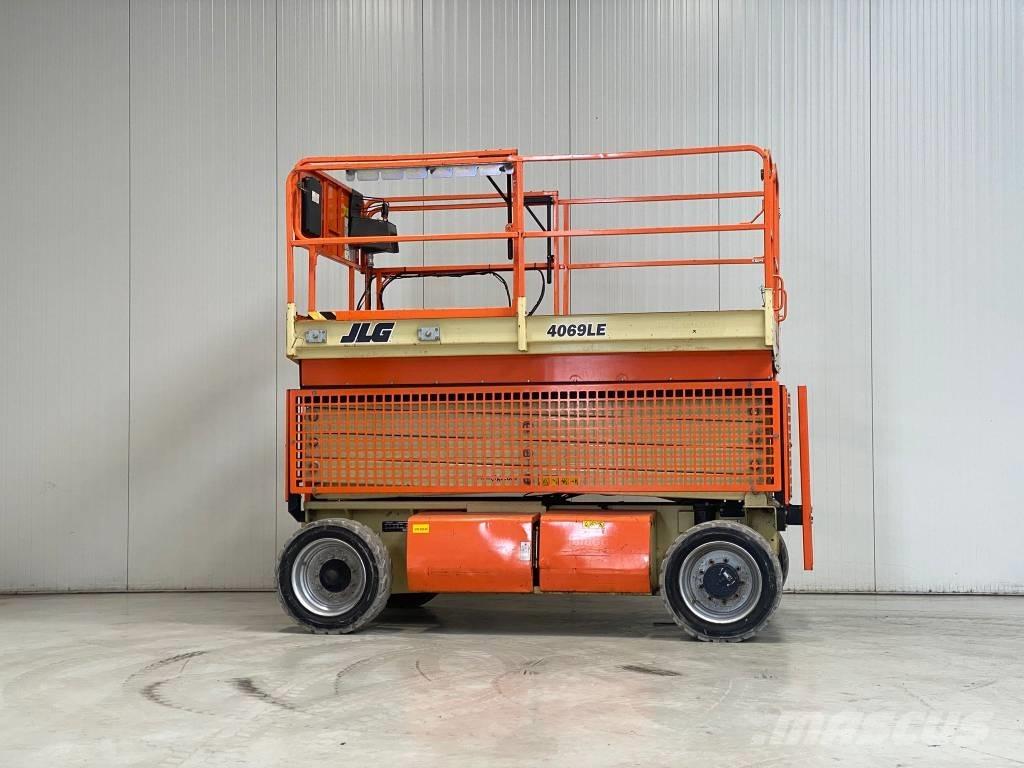 JLG 4069LE Ollós emelők