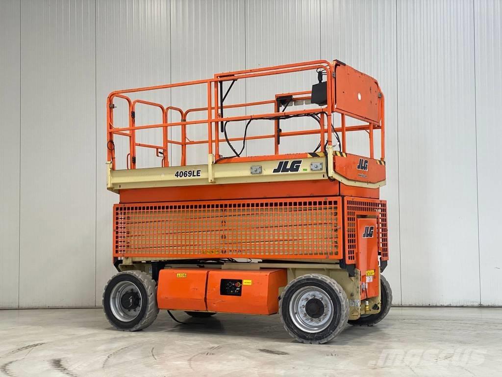 JLG 4069LE Ollós emelők