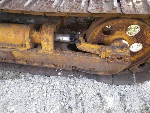Komatsu D20S-3 lánctalpas dózerek