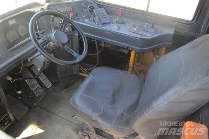 Bell B20C Tartályos teherautók