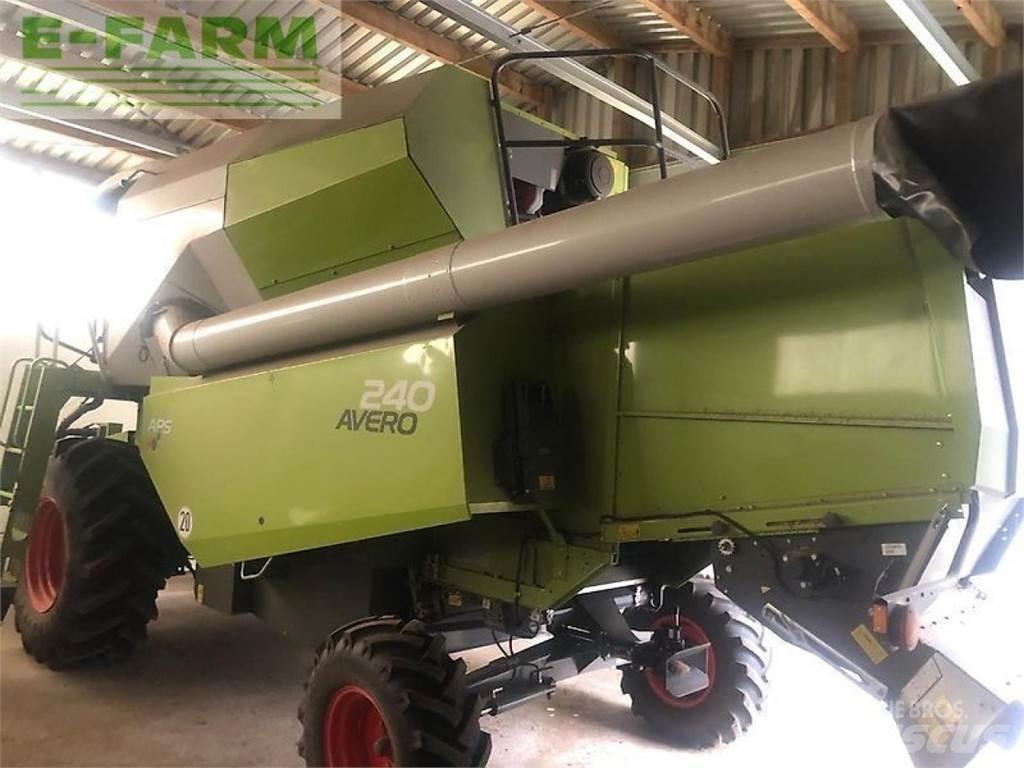 CLAAS avero 240 Kombájnok