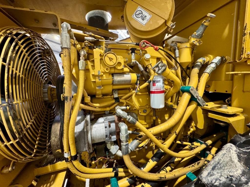 CAT CS 563 C Egydobos hengerek