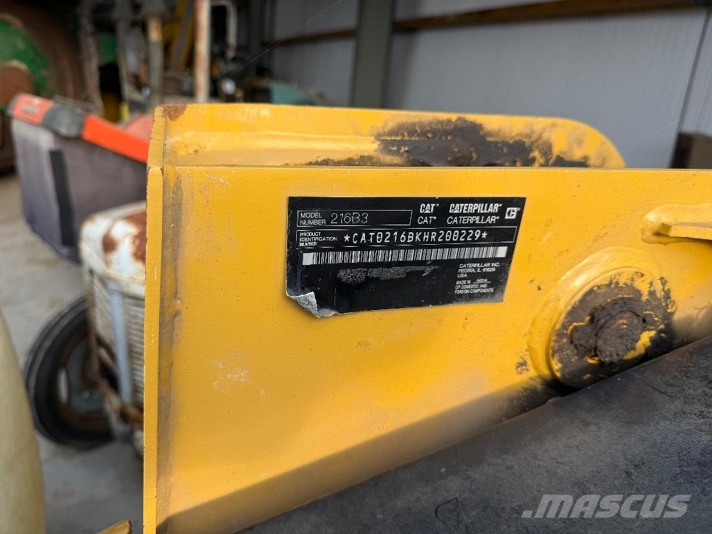 CAT 216 B 3 Kompaktrakodók