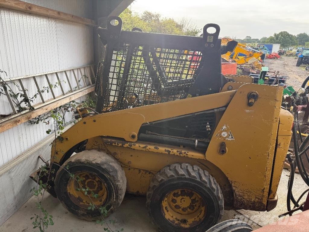CAT 216 B 3 Kompaktrakodók
