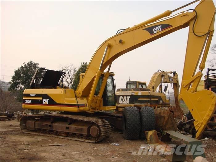 CAT 325 B Lánctalpas kotrók