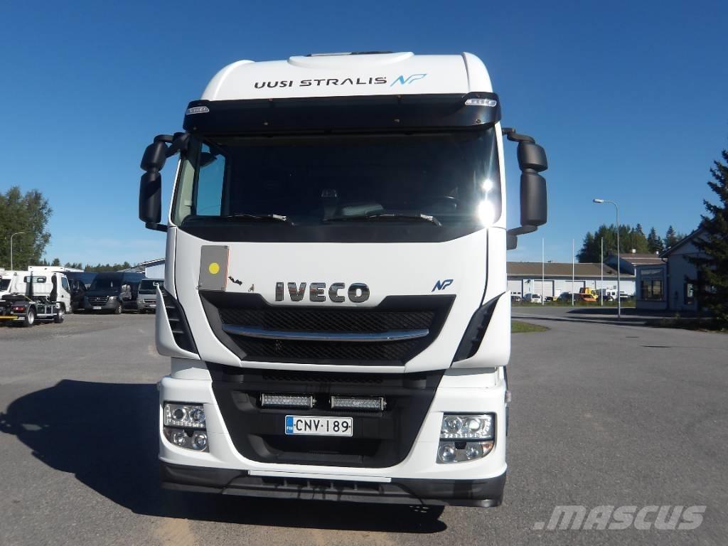 Iveco AS 440STX LNG Nyergesvontatók
