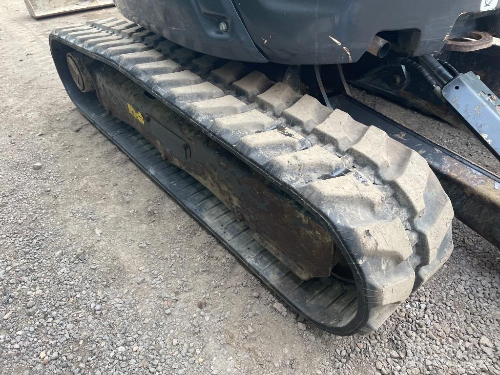 Bobcat E 26 Mini kotrók < 7t