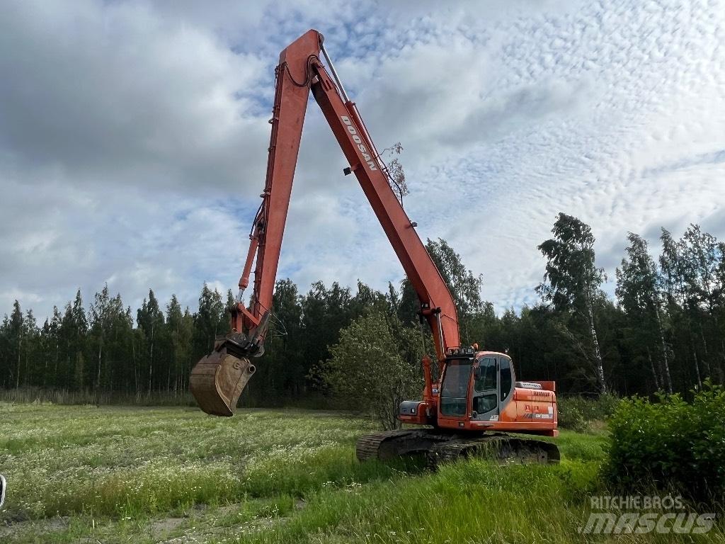 Doosan DX 225 LC Hosszú gém kotrók