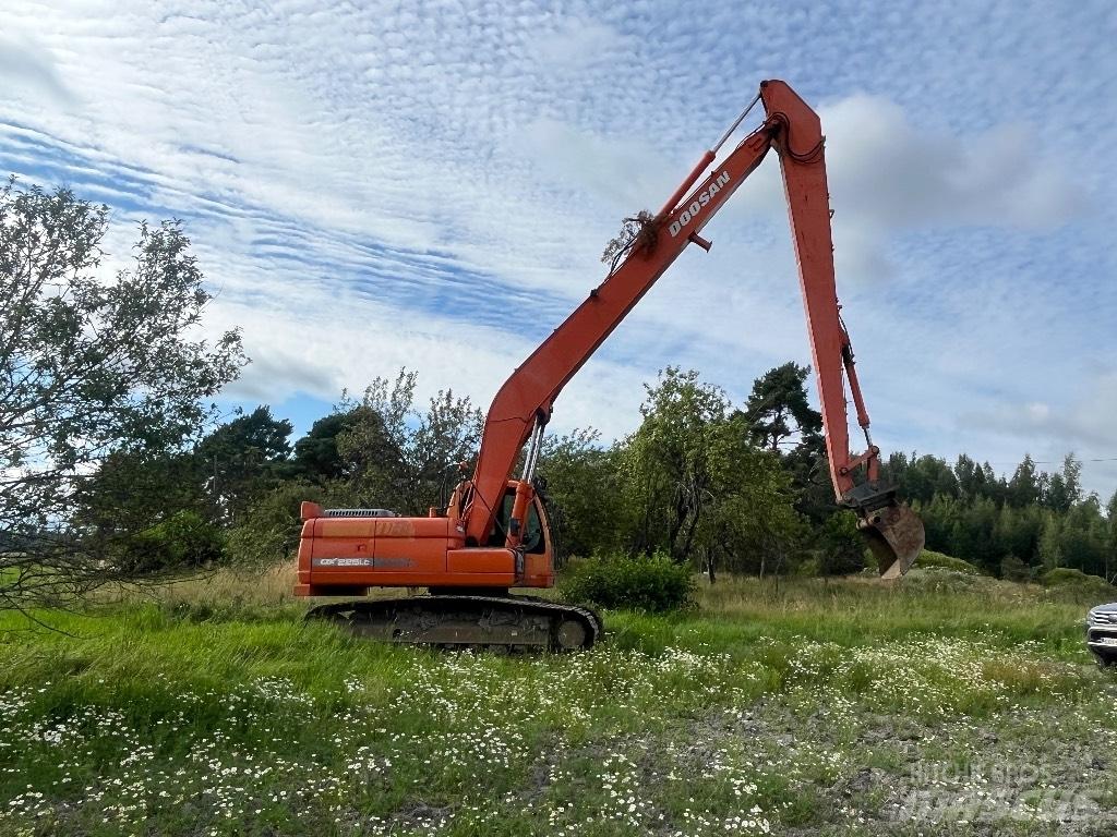 Doosan DX 225 LC Hosszú gém kotrók