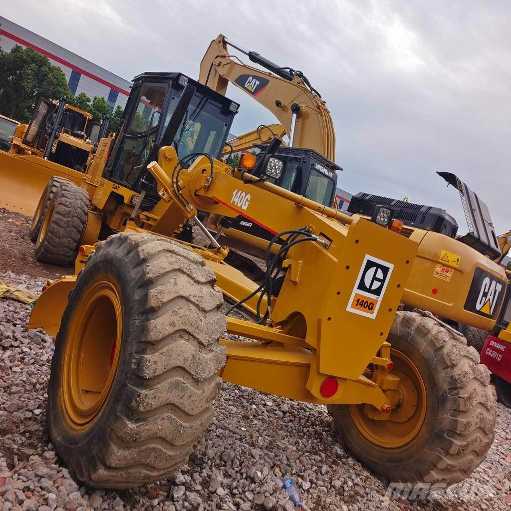 CAT 140 Gréderek