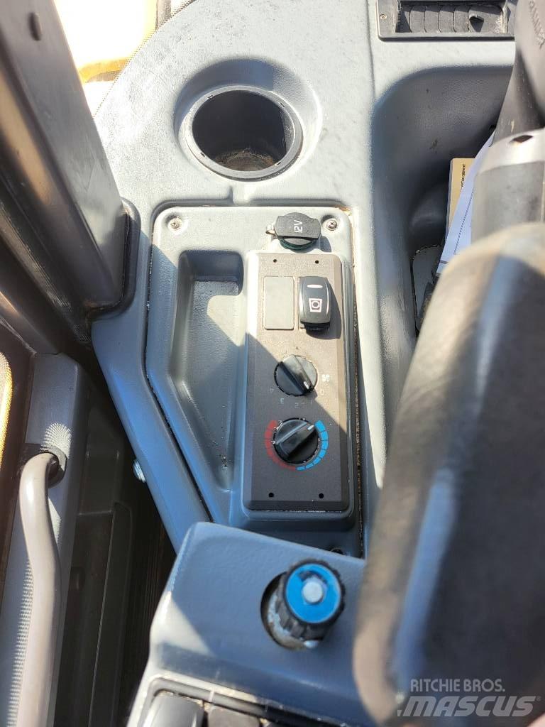 Volvo L 30 G Gumikerekes homlokrakodók