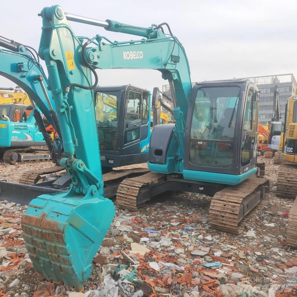 Kobelco SK 70 SR Közepes (midi) kotrók 7 t - 12 t