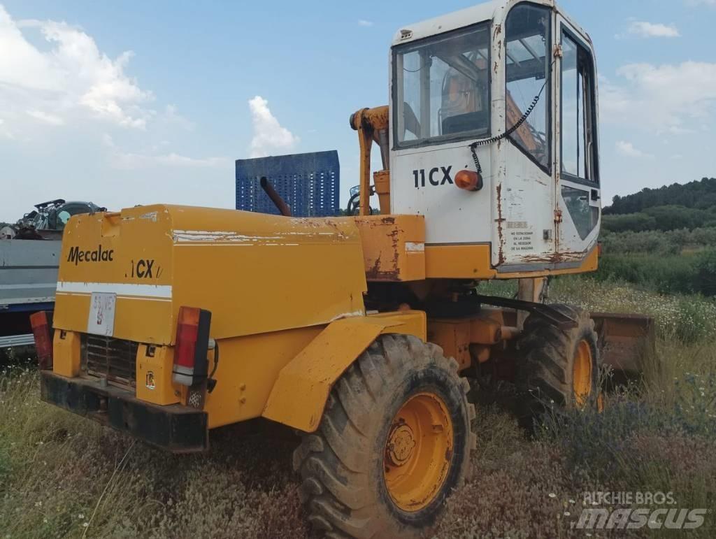Mecalac 11 CX Gumikerekes kotrók