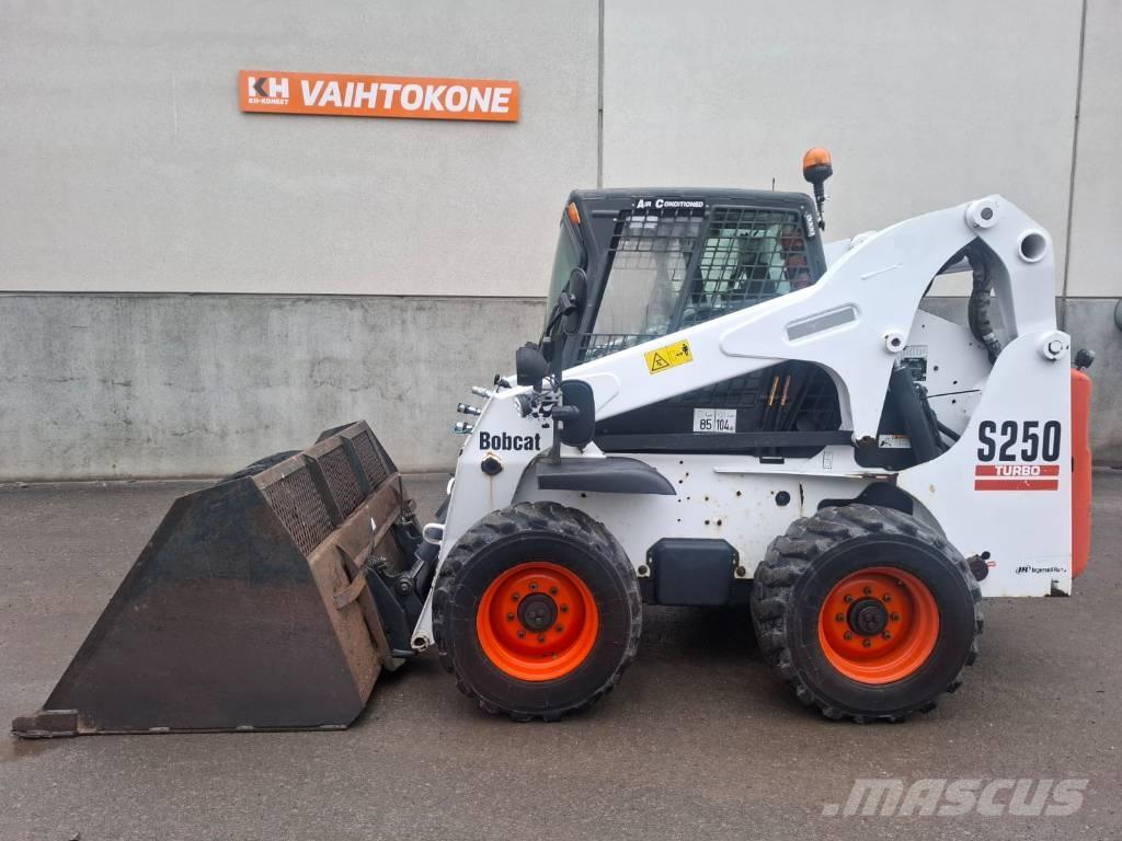 Bobcat S 250 Kompaktrakodók
