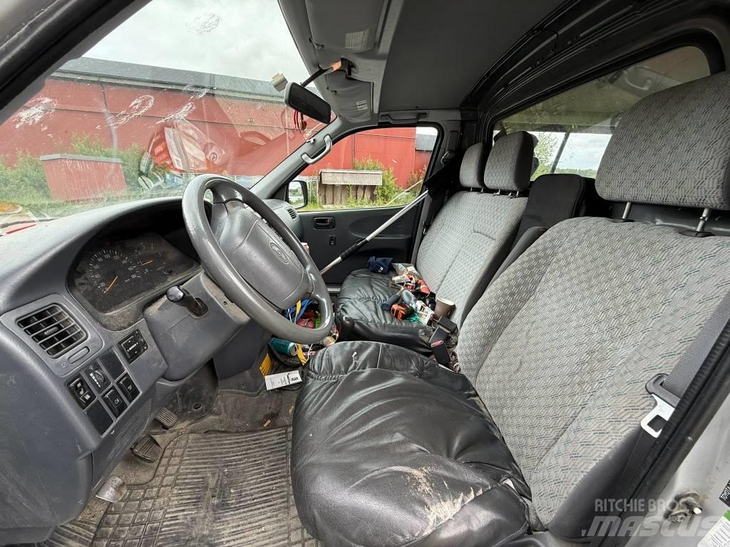 Toyota Hiace 4x4 Transporterek