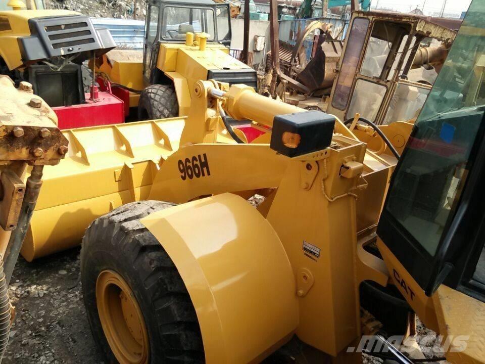 CAT 966 H Gumikerekes homlokrakodók