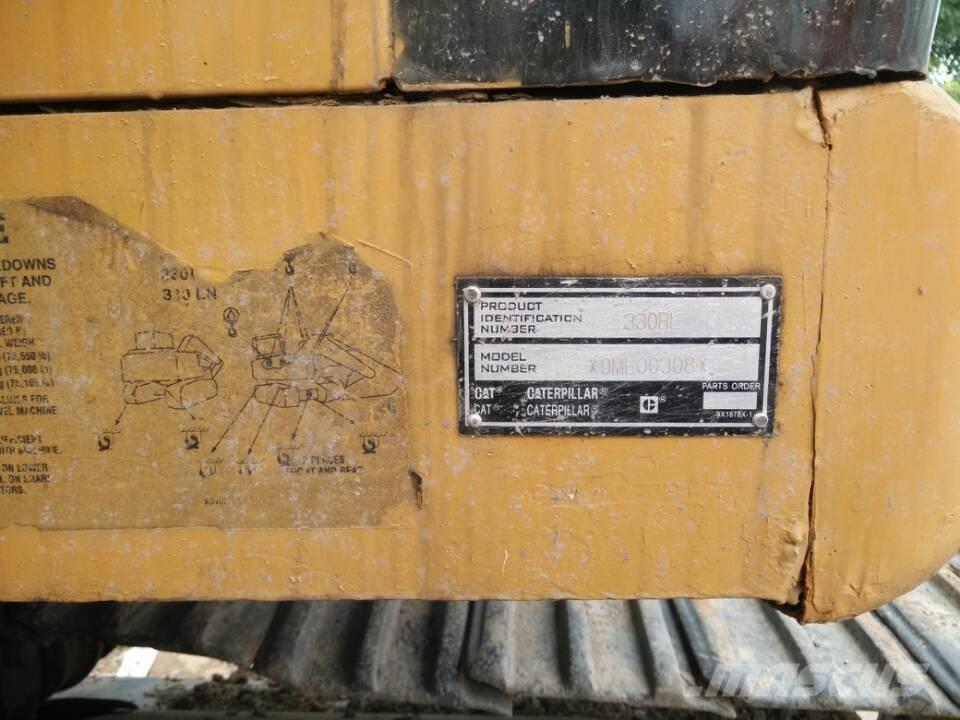 CAT 330 B L Lánctalpas kotrók