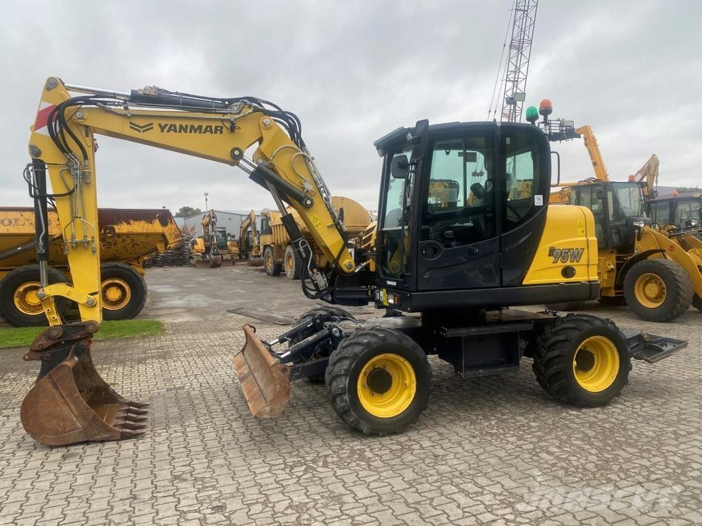 Yanmar B95w NVT Gumikerekes kotrók