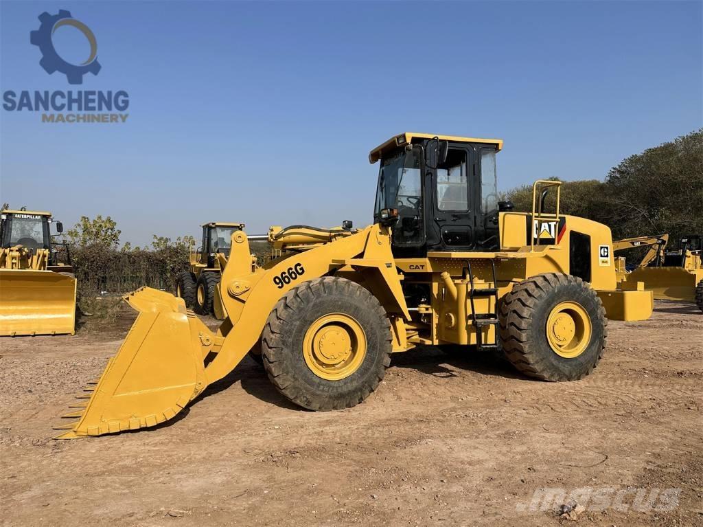 CAT 966 G Gumikerekes homlokrakodók