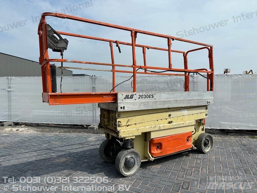 JLG 2030ES Ollós emelők