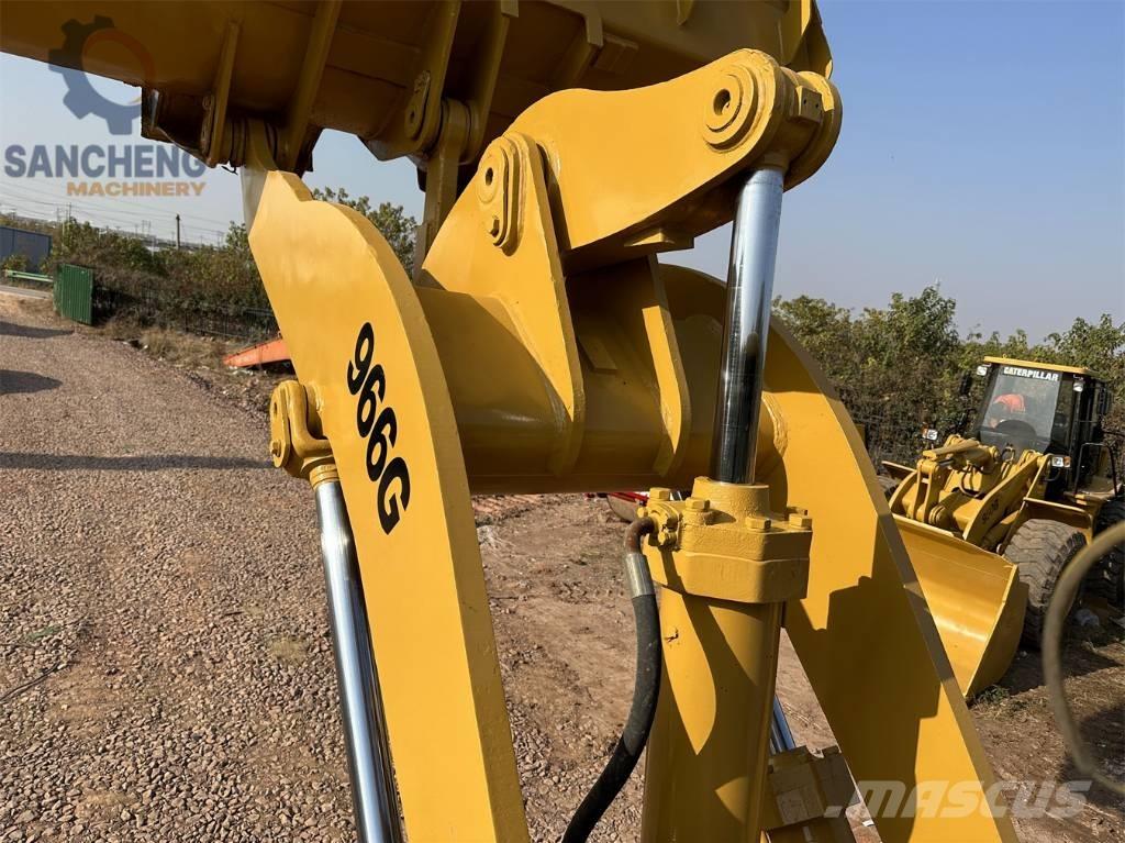 CAT 966 G Gumikerekes homlokrakodók
