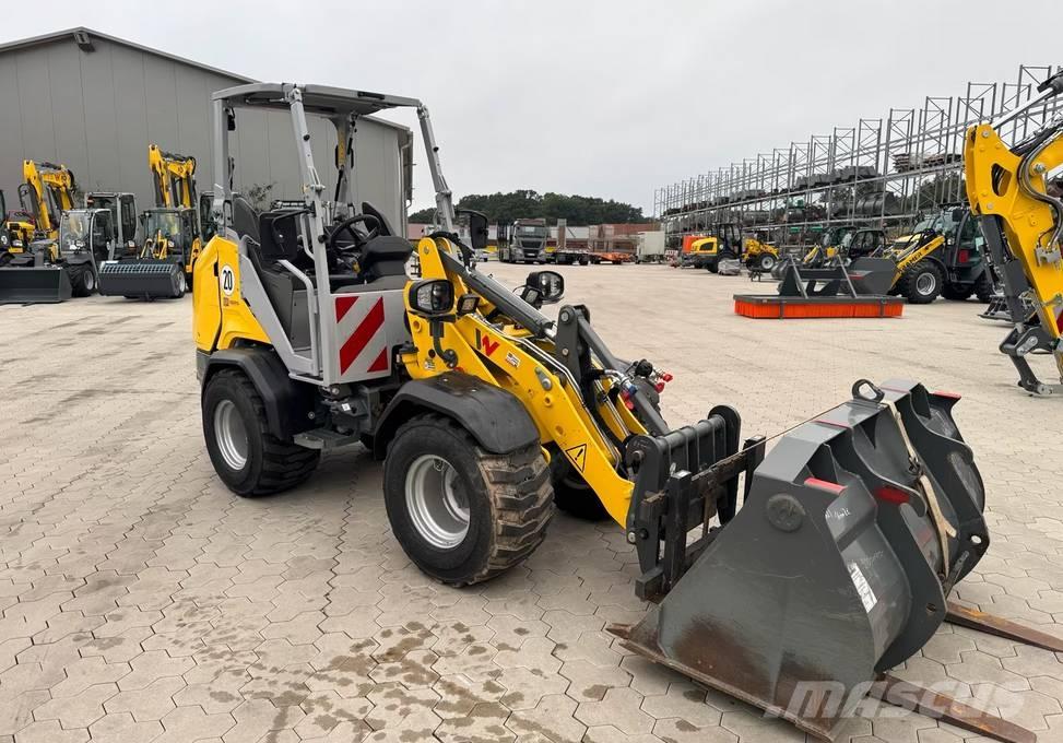 Wacker Neuson WL 28 Gumikerekes homlokrakodók