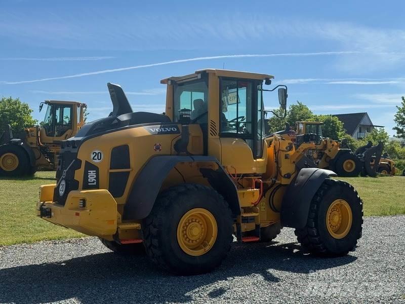 Volvo L 90 H Gumikerekes homlokrakodók