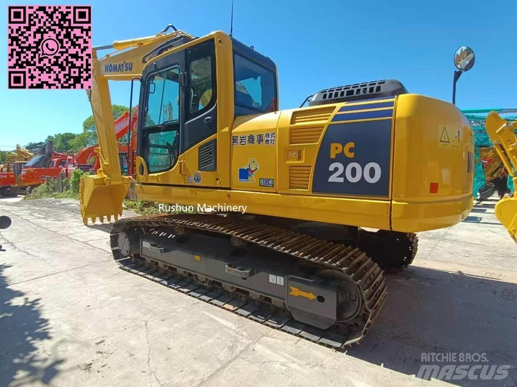 Komatsu PC 200 Közepes (midi) kotrók 7 t - 12 t