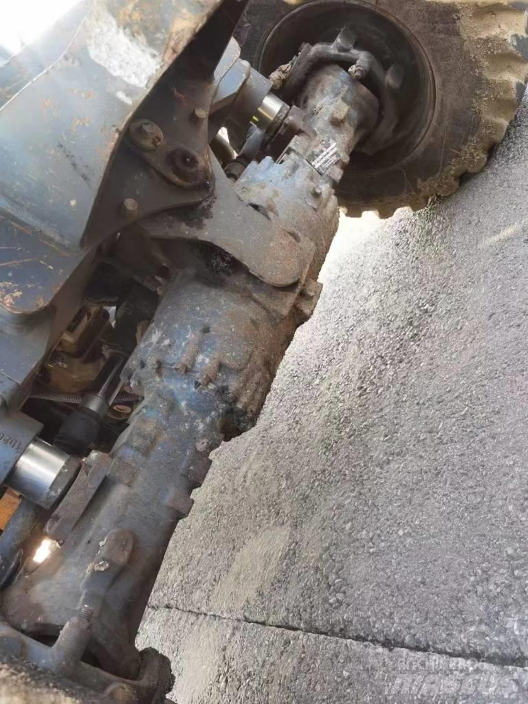 Doosan DX60W Gumikerekes kotrók
