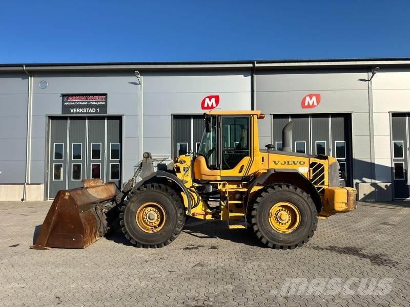 Volvo L90F Gumikerekes homlokrakodók