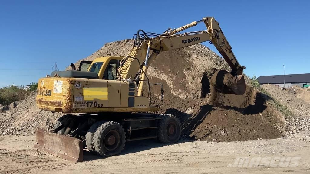 Komatsu PW 170-6 Gumikerekes kotrók