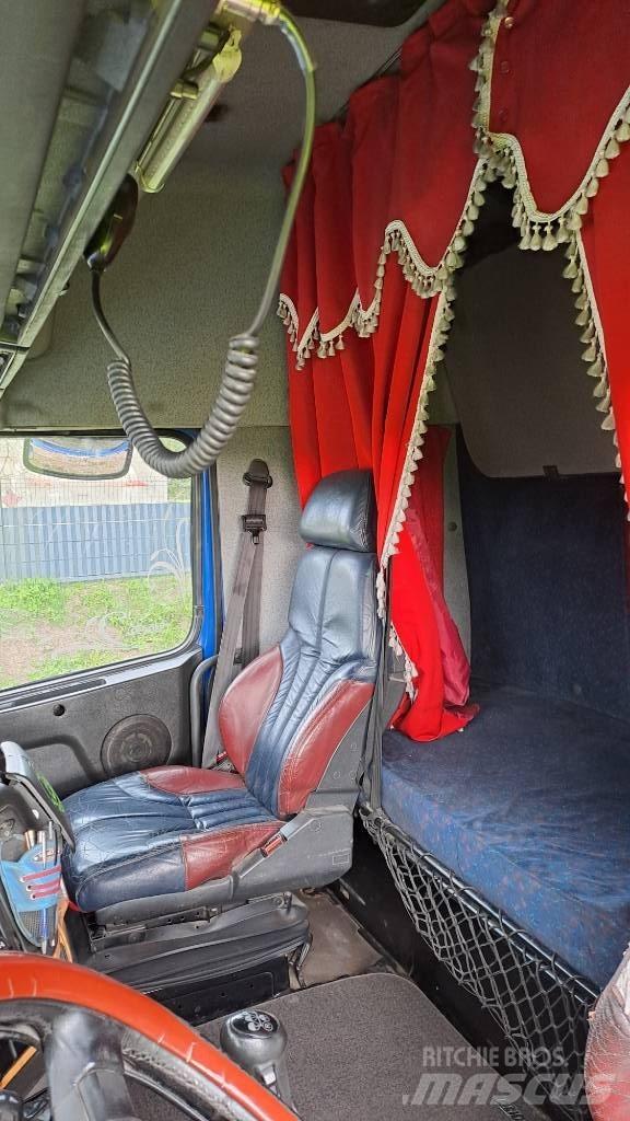 Volvo NH 12 Nyergesvontatók