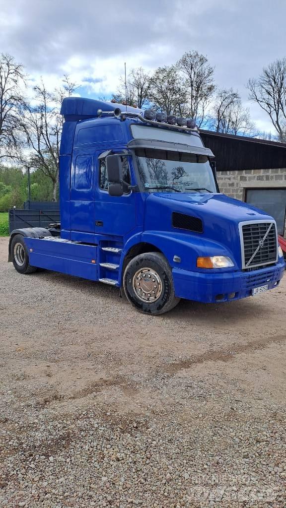 Volvo NH 12 Nyergesvontatók