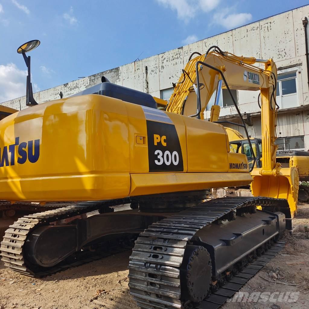 Komatsu PC 300 Lánctalpas kotrók