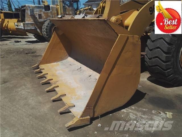 CAT 966 E Gumikerekes homlokrakodók