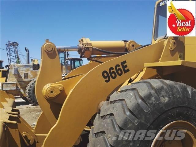 CAT 966 E Gumikerekes homlokrakodók