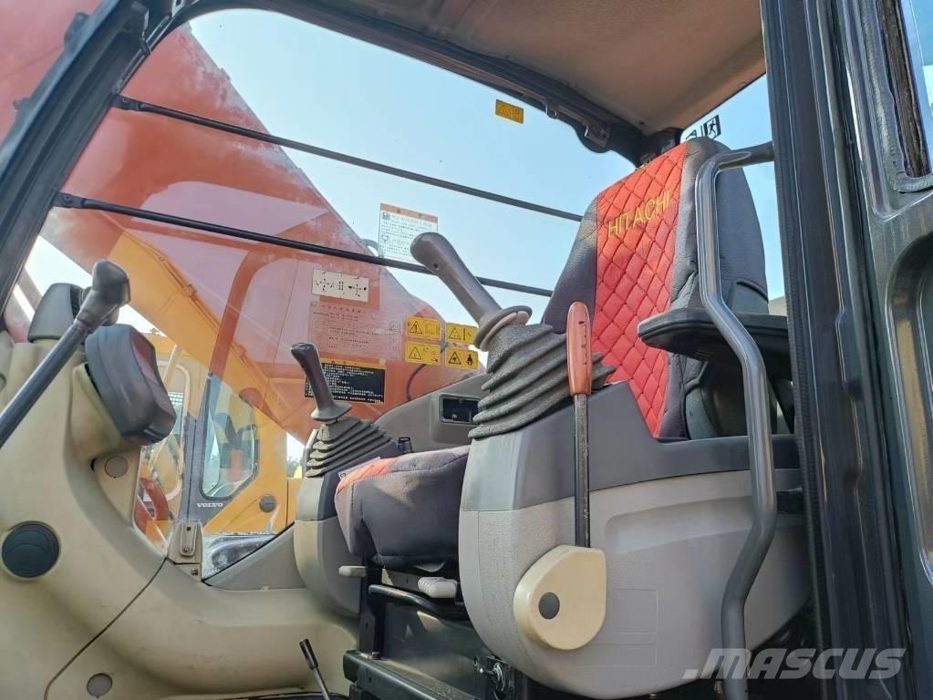 Hitachi ZX 250 LC Lánctalpas kotrók