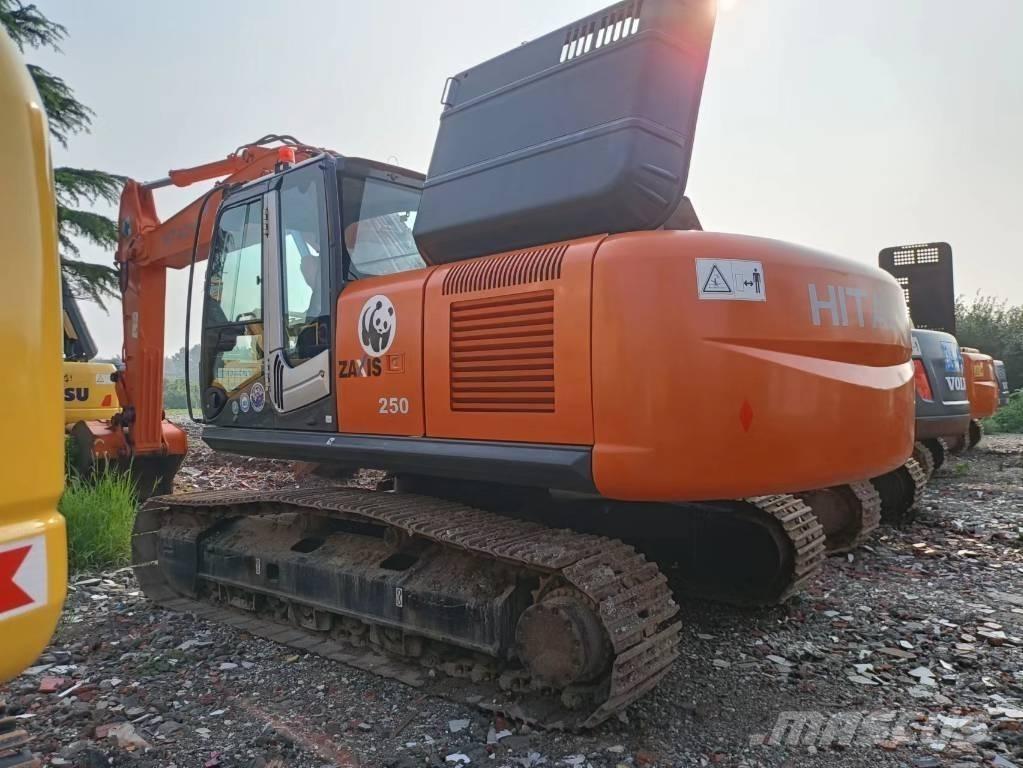 Hitachi ZX 250 LC Lánctalpas kotrók