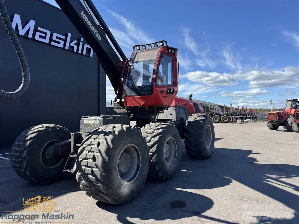 Komatsu 951 Betakarítók