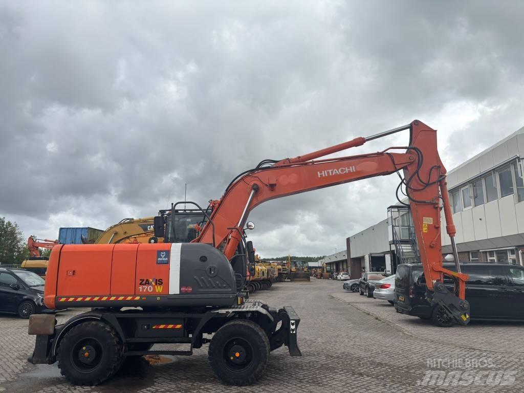 Hitachi ZX 170 W-3 Gumikerekes kotrók