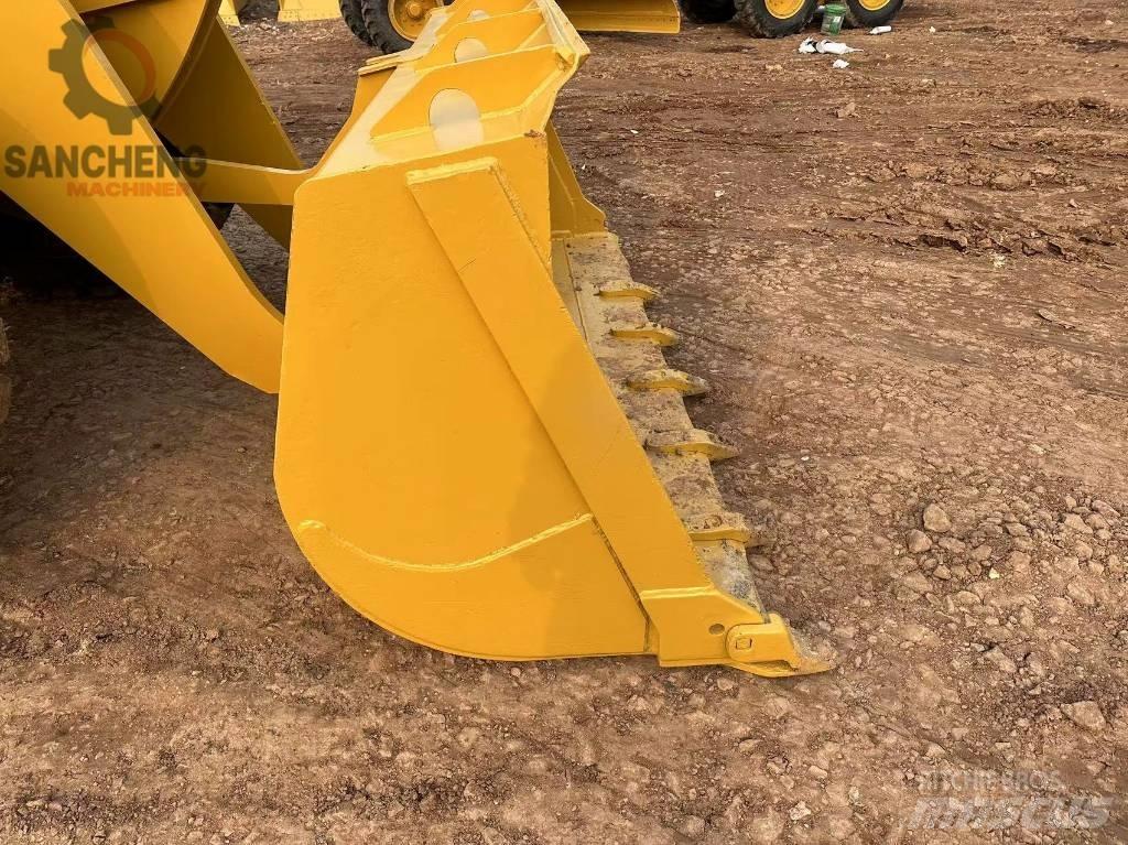 CAT 950 H Gumikerekes homlokrakodók