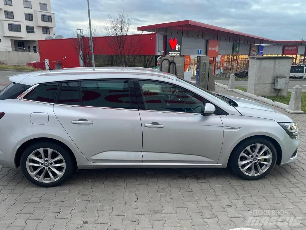 Renault Megane Kistehergépjárművek