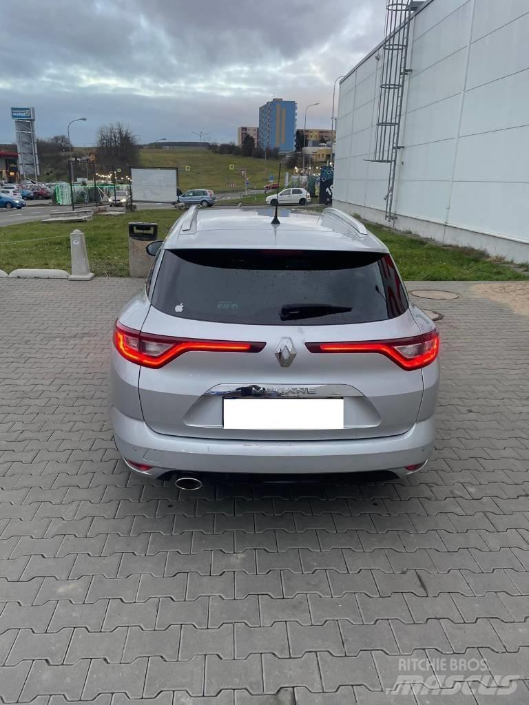 Renault Megane Kistehergépjárművek