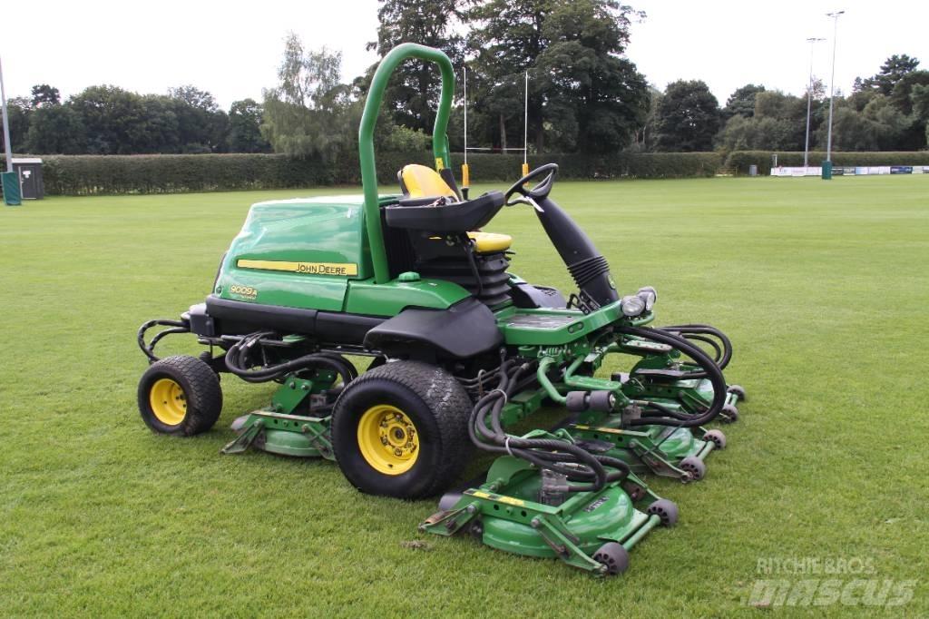 John Deere 9009A Ráülős fűnyírók