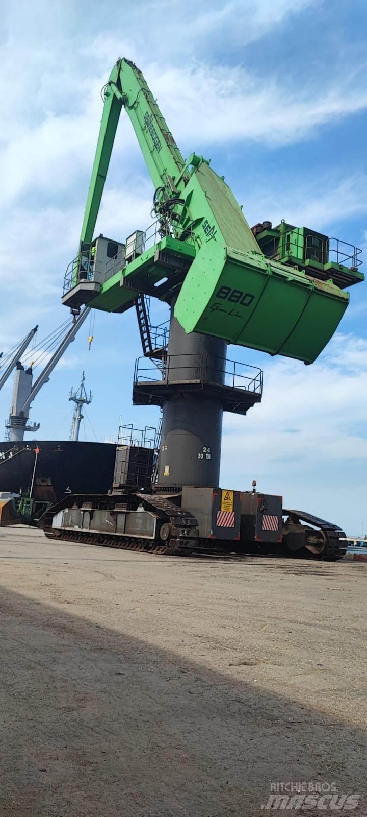 Sennebogen 880 Hulladékkezelő gépek